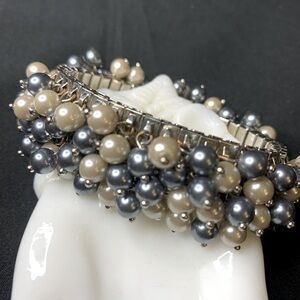Vintage ChaCha Watch Band Stretch Blue Gray cluster /Faux/glass? Pearl Bracelet